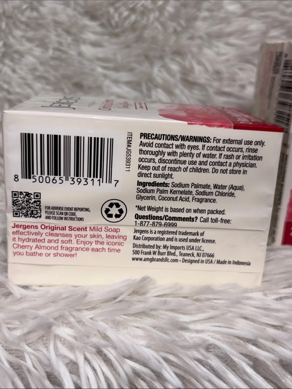 Jergens Mild Soap, Original Scent, Cherry Almond, 2 Bars- 3oz Each (6 BarsTotal)